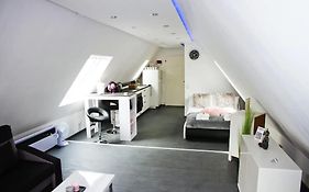 Truth Studio - Kueche - Top Internet - Parkplatz - Modern